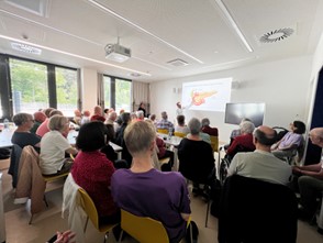 Gruppentreffen mit Vorträgen in der Chirurgie in Heidelberg