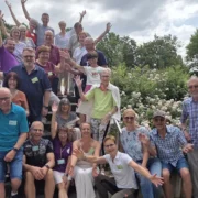 Teilnehmer des Angehörigen-Wochenendes als Gruppenbild