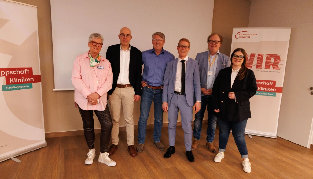 6 Personen - Orgateam des Seminars